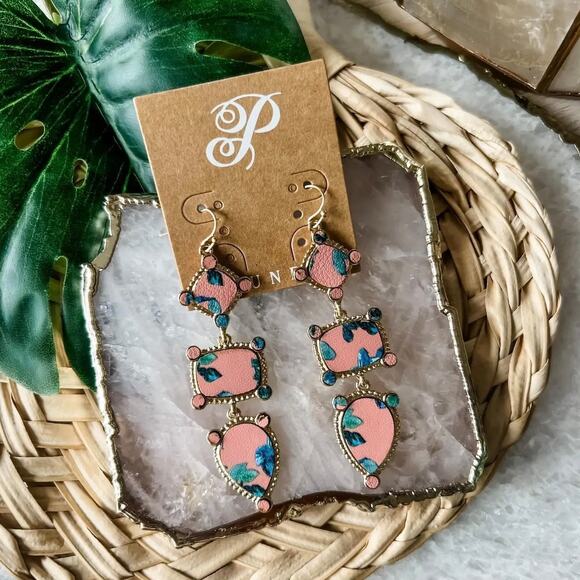 New Plunder “Hazel Louise” Leather Floral Earrings (3.25”) - Picture 3 of 6